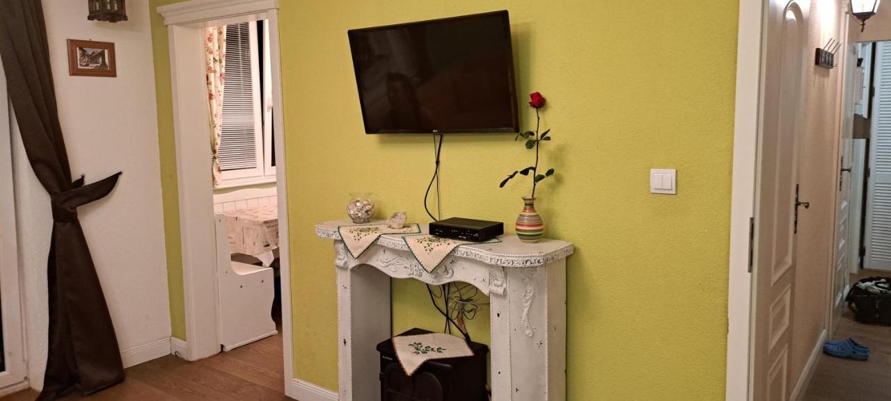 קושיצה 2 Rooms Apartment In Old Town מראה חיצוני תמונה